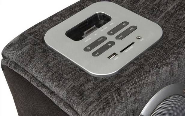 Trophy Cuddler Audio Sofa - idealny mebel dla wielbicieli muzyki 2