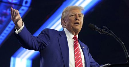 "Musimy zakończyć tę wojnę". Trump mówi o spotkaniu z Putinem