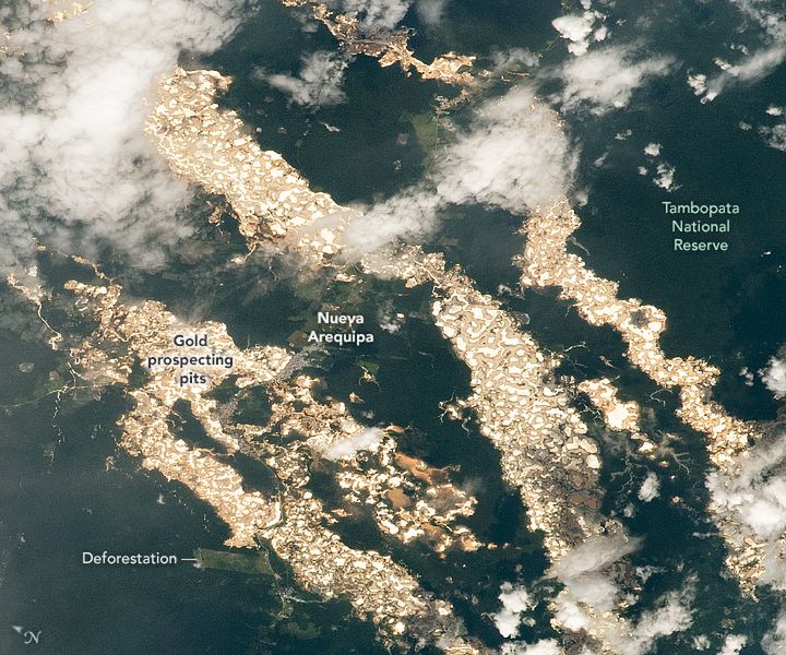 Unikalne zdjęcia NASA. Pokazują "rzeki złota" Amazonii 2