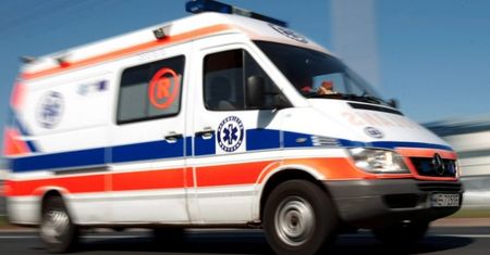 Awantura domowa zakończona na stole operacyjnym! Dziewczynki walczą o życie