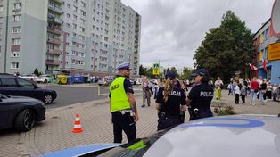 Pierwszy dzwonek pod okiem policji. Mundurowi pojawili się przy szkołach w Pile