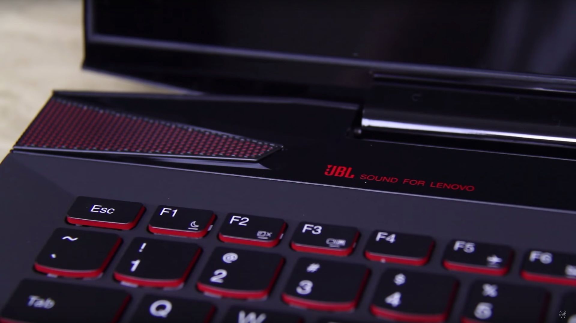 Lenovo Y50 - najlepszy wybór dla studenta-gracza 6