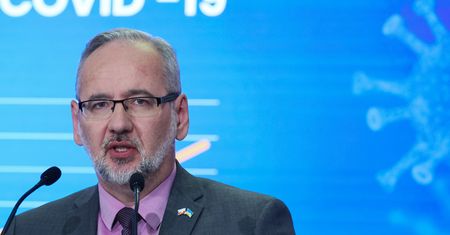 "Apogeum kolejnej fali". Nawet 13 tys. zakażeń dziennie