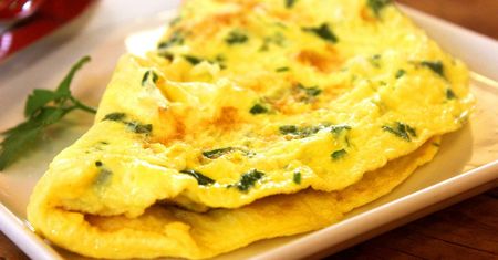 Śniadanie doskonałe. Robert Makłowicz zdradził przepis na omlet