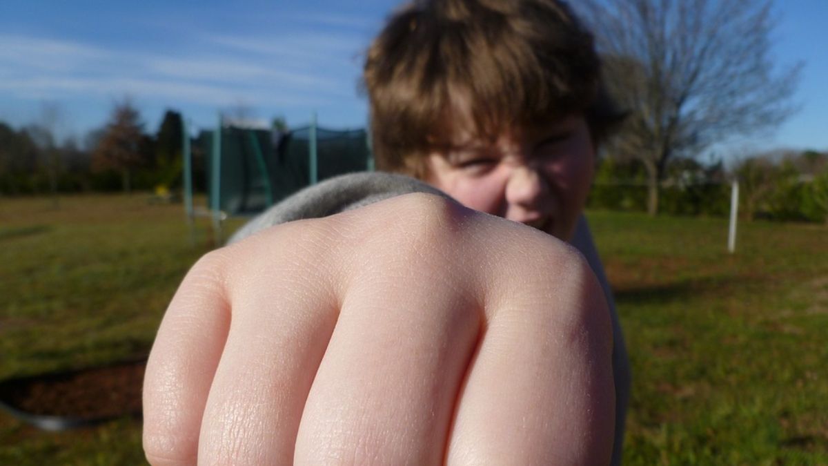 Bójka pod szkołą podstawową