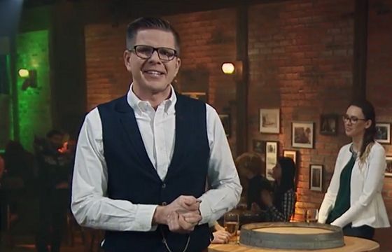 Filip Chajzer prowadzącym talk-show „18:45 Czas na zasady” w Onecie, sponsorem Okocim (wideo)