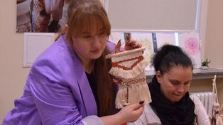 Stalowa Wola: Warsztaty tworzenia makatek, czyli plecionych dekoracji ściennych w Miejskim Domu Kultury. Zobacz zdjęcia