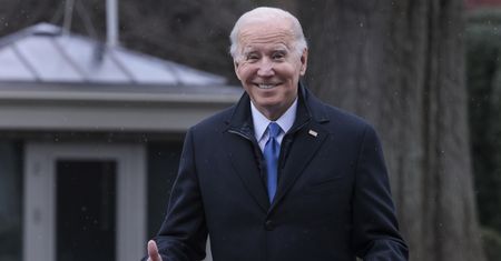 Rozmowa prezydentów Rosji i USA. Świat wstrzymał oddech, a Biden... żartuje