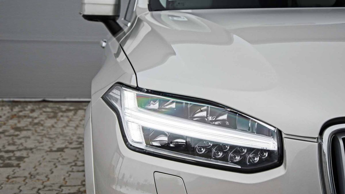 Klienci lubią wysokie auta.