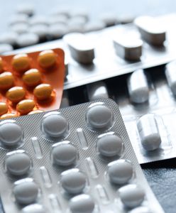 Akcja CBA. Mazowiecka hurtownia medyczna nielegalnie skupowała i sprzedawała leki za granicę