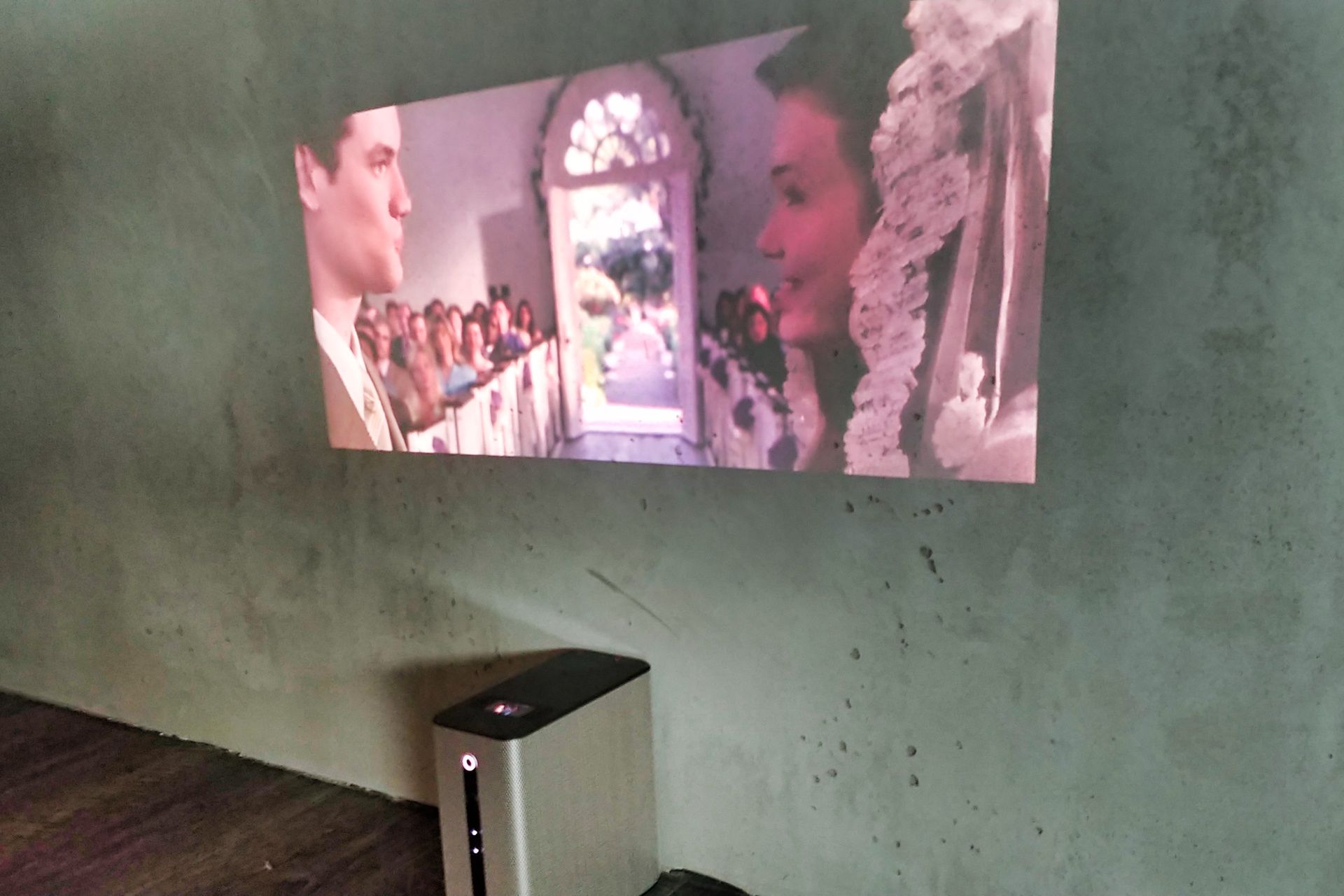Sony Xperia Touch. Dotykowy "ekran" na dowolnej płaszczyźnie [wideo] 2