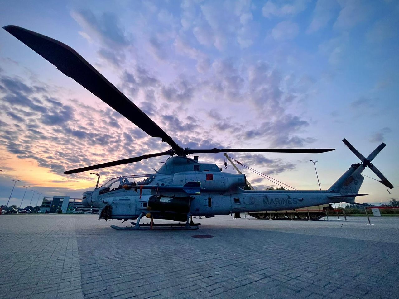 MSPO 2022. Bell AH-1Z Viper wylądował w Kielcach