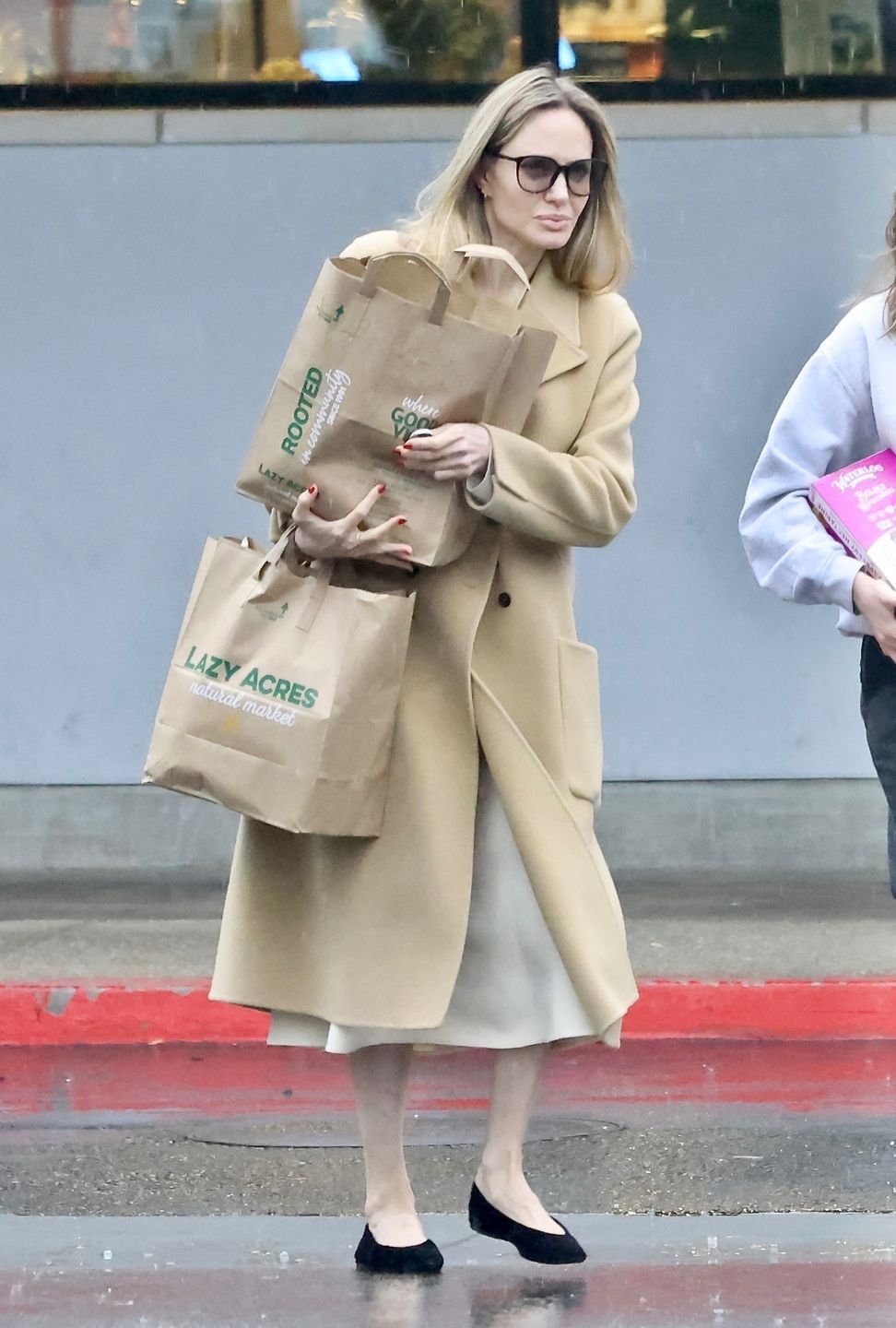 Angelina Jolie na zakupach z córką