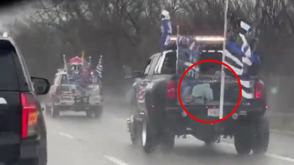 Kontrowersyjne zdjęcie Bidena na pickupie