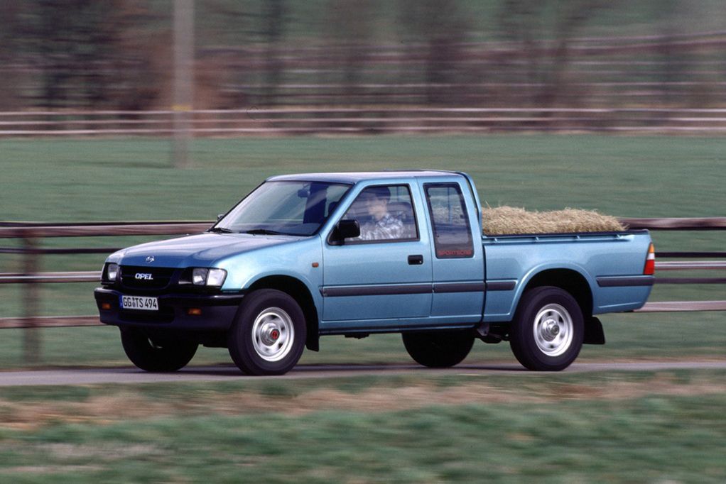Bardziej osobowy pick-up od Isuzu, sprzedawany był również jako Opel Campo. To kompromis pomiędzy prawdziwą terenówką, a szosowym pick-upem.