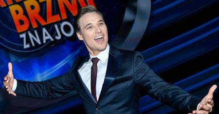 Maurycy Popiel z "M jak miłość" WZIĄŁ ŚLUB! Jego starsza o 6 lat ukochana GRA RAZEM Z NIM w serialu (FOTO)