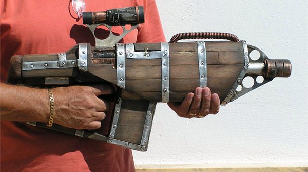 Steampunkowa broń na... piankowe strzały 1