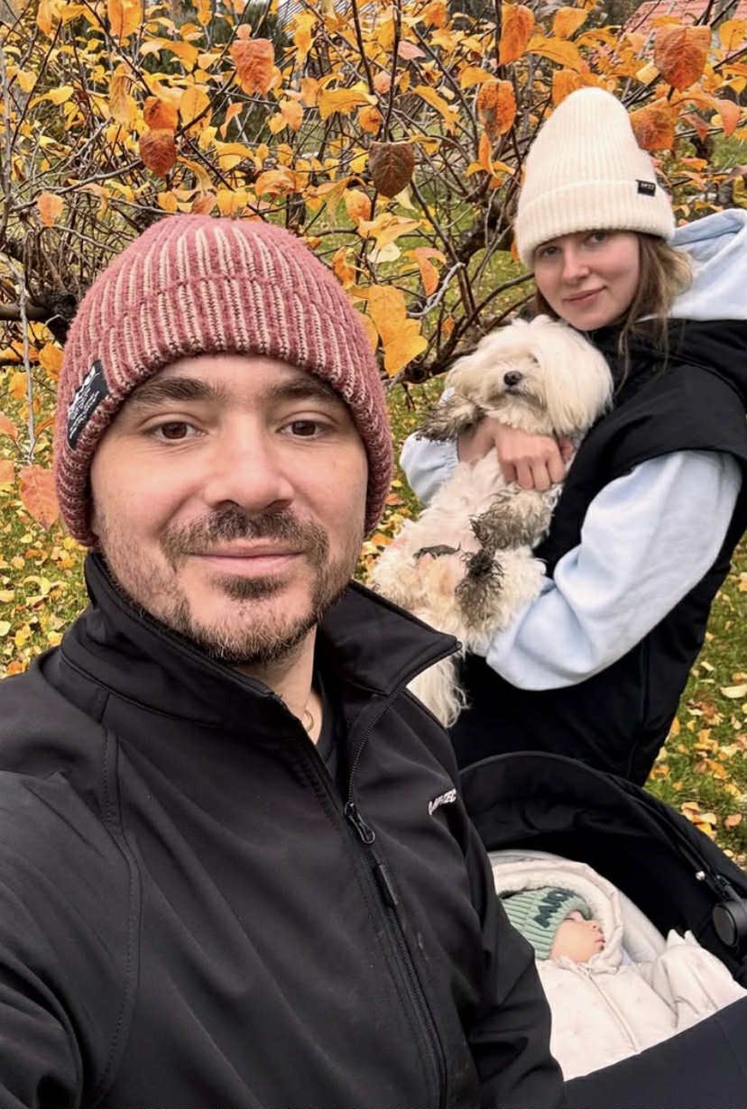 Daniel Martyniuk z żoną i synem