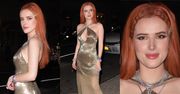 Seksowna Bella Thorne eksponuje podrasowane ciało w złotej sukni