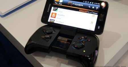 Power A Moga, czyli smartfon staje się konsolą do gier