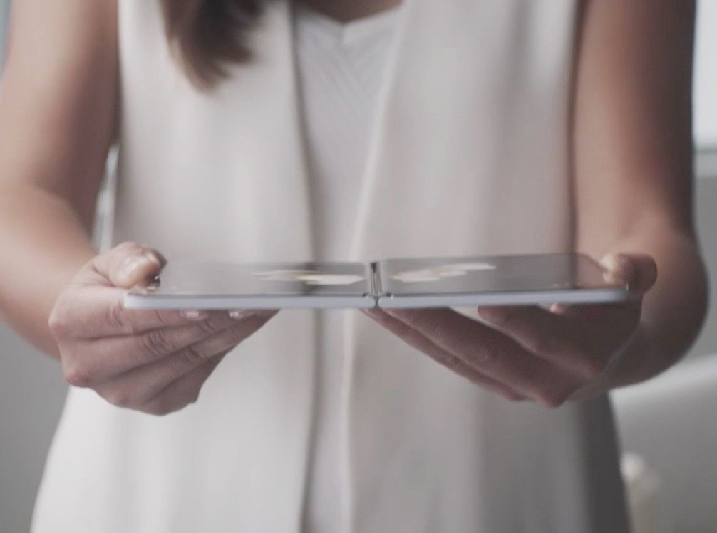 Apple może szykować składanego iPhone'a... bez składanego ekranu. Ale może mu to wyjść na dobre 2