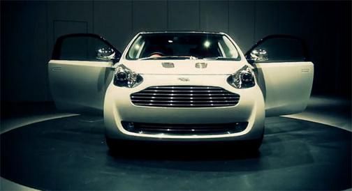 Parkour i Aston Martin Cygnet[wideo]