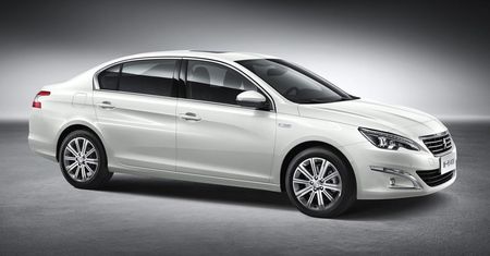 Peugeot 408 Sedan - debiut w Chinach