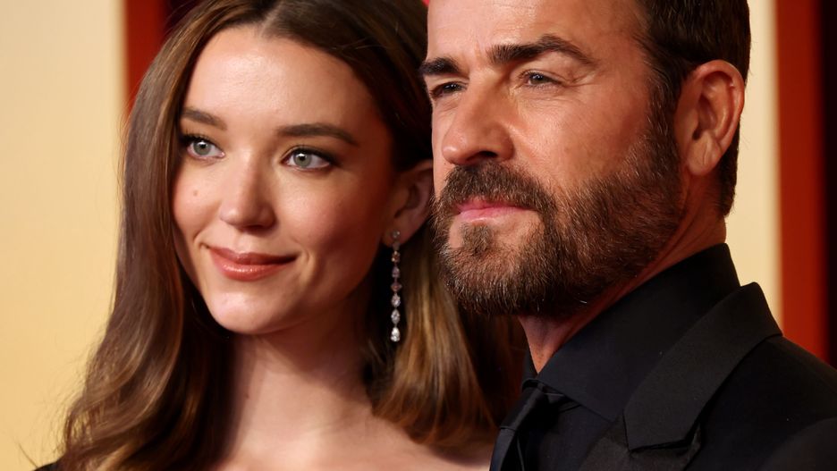 Nicole Brydon Bloom i Justin Theroux na afterparty po Oscarach