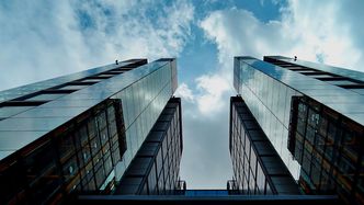 Nadchodzi cyfrowa rewolucja w księgowaniu dokumentów. Co trzeba wiedzieć o KSeF?