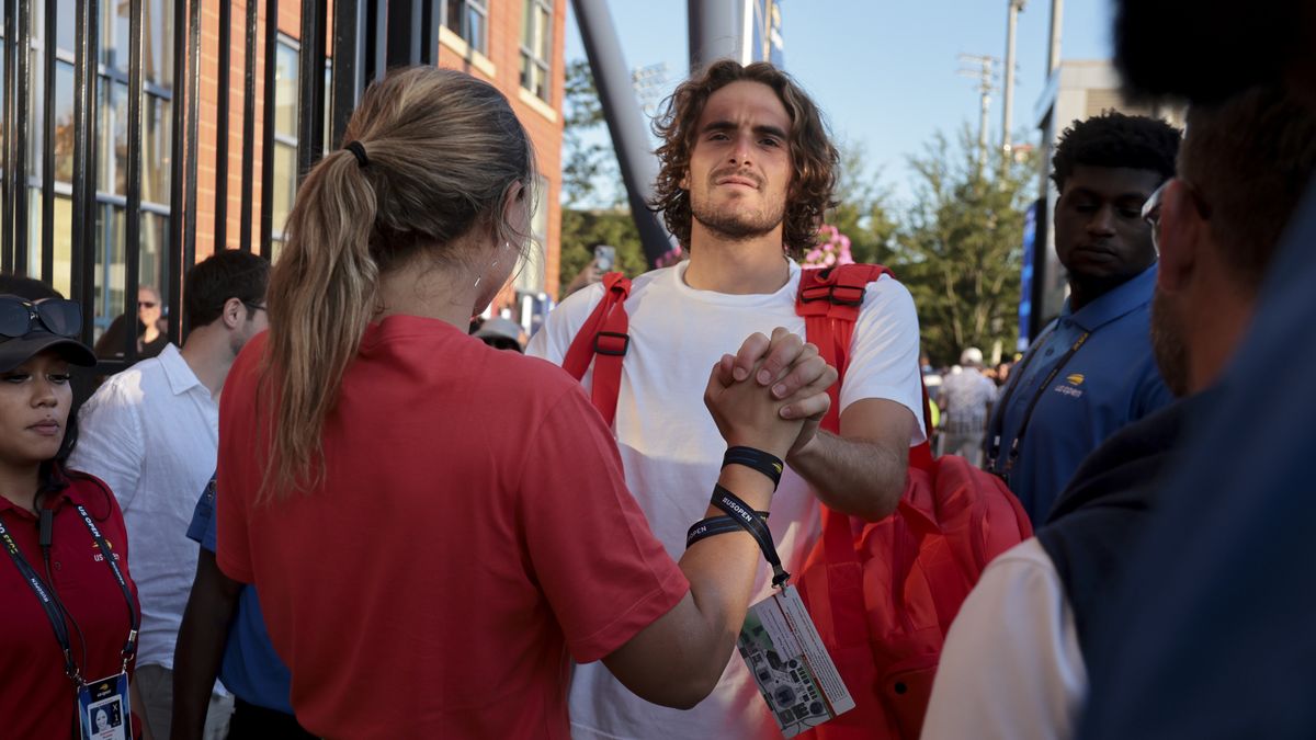 NEW YORK, NEW YORK - SEPTEMBER 1: Stefanos Tsitsipas (R) and Paula Badosa leave the practice courts during day five of the 2023 US Open at Arthur Ashe Stadium at the USTA Billie Jean King National Tennis Center on September 1, 2023 in the Flushing neighborhood of the Queens borough of New York City. (Photo by Jean Catuffe/GC Images)