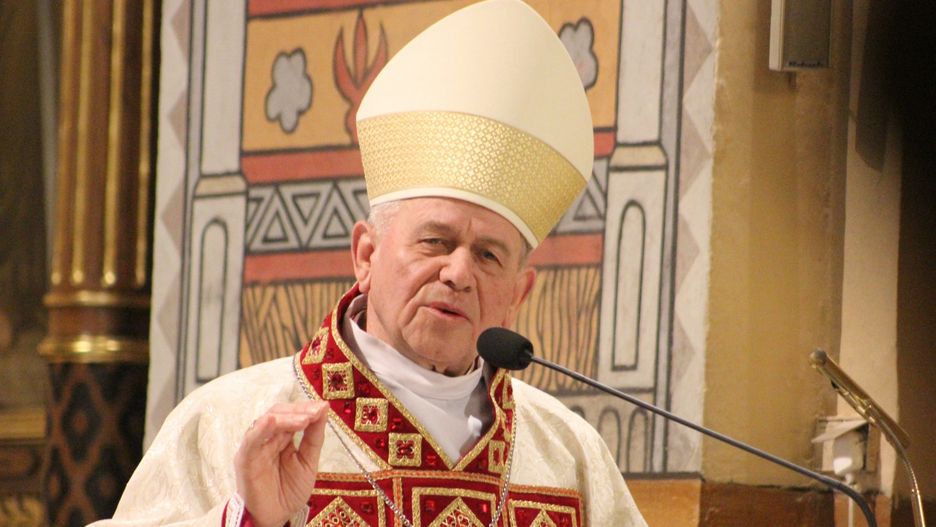 Biskup Stanisław Napierała odpowiada na zarzuty. "Wyrządzono mi krzywdę i szkodę"