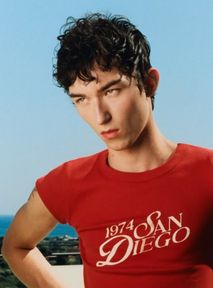 Marcin Maciejczak wydał płytę pełną letniaczków. "8 piosenek o miłości", czyli co słychać w słonecznej Kalifornii? [RECENZJA]