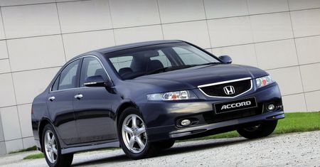 Używana Honda Accord VII w pigułce. Elegancki wóz szybko traci na wartości