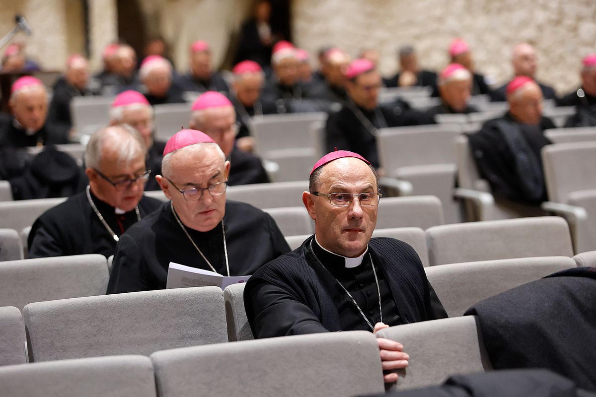Episkopat o decyzji Watykanu. Chodzi o pary homoseksualne