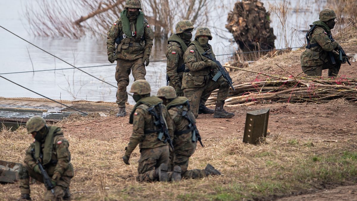 Zapowiadane przez rząd szkolenia wojskowe budzą obawy biznesu