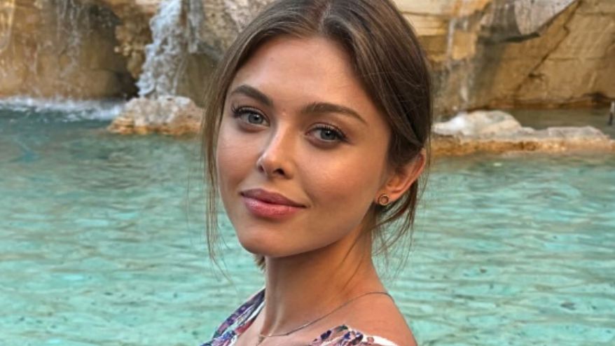 Joanna Opozda w letniej stylizacji