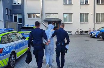 17-letni uczeń zachęcał do dźgania się nożami. Tak się tłumaczył