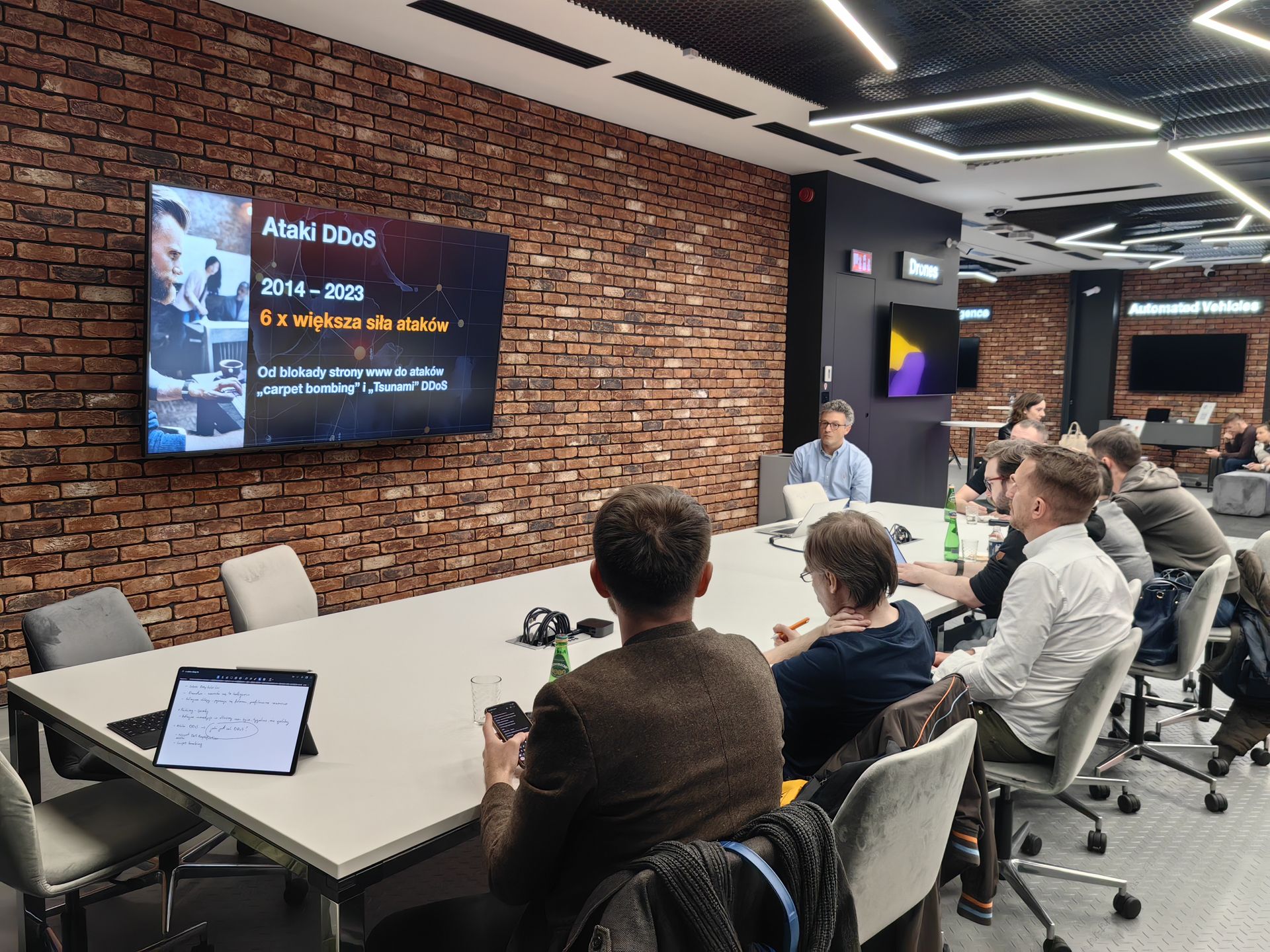 Orange Polska o zagrożeniach w internecie