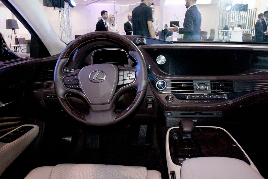 Lexus LS 500h