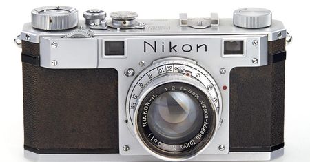 Najstarszy aparat dalmierzowy Nikon One sprzedany za 380 tysięcy euro