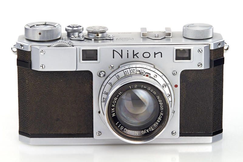 Najstarszy aparat dalmierzowy Nikon One sprzedany za 380 tysięcy euro 1