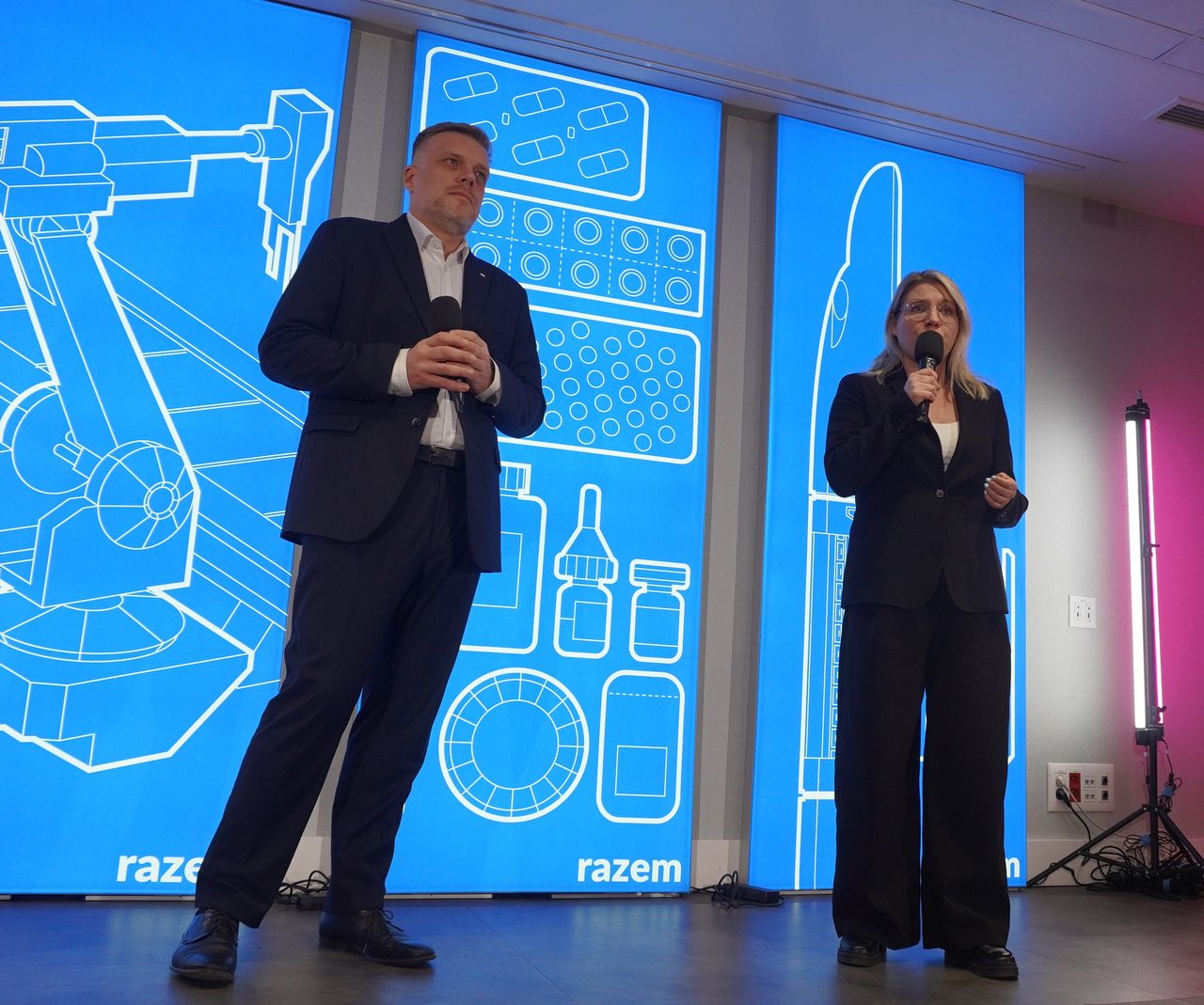 Adrian Zandberg w Płocku mówił o tym, że młodzi wolą oglądać Netflixa, zamiast zakładać rodziny!