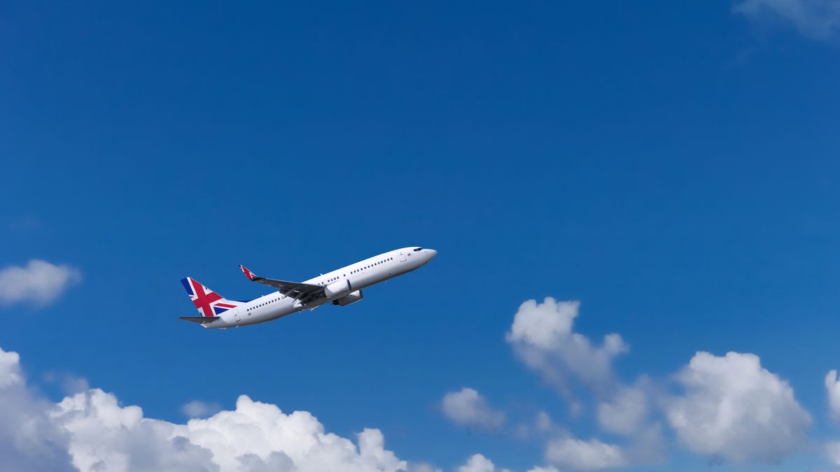 Samolot musiał zawrócić z powodu silnych turbulencji 