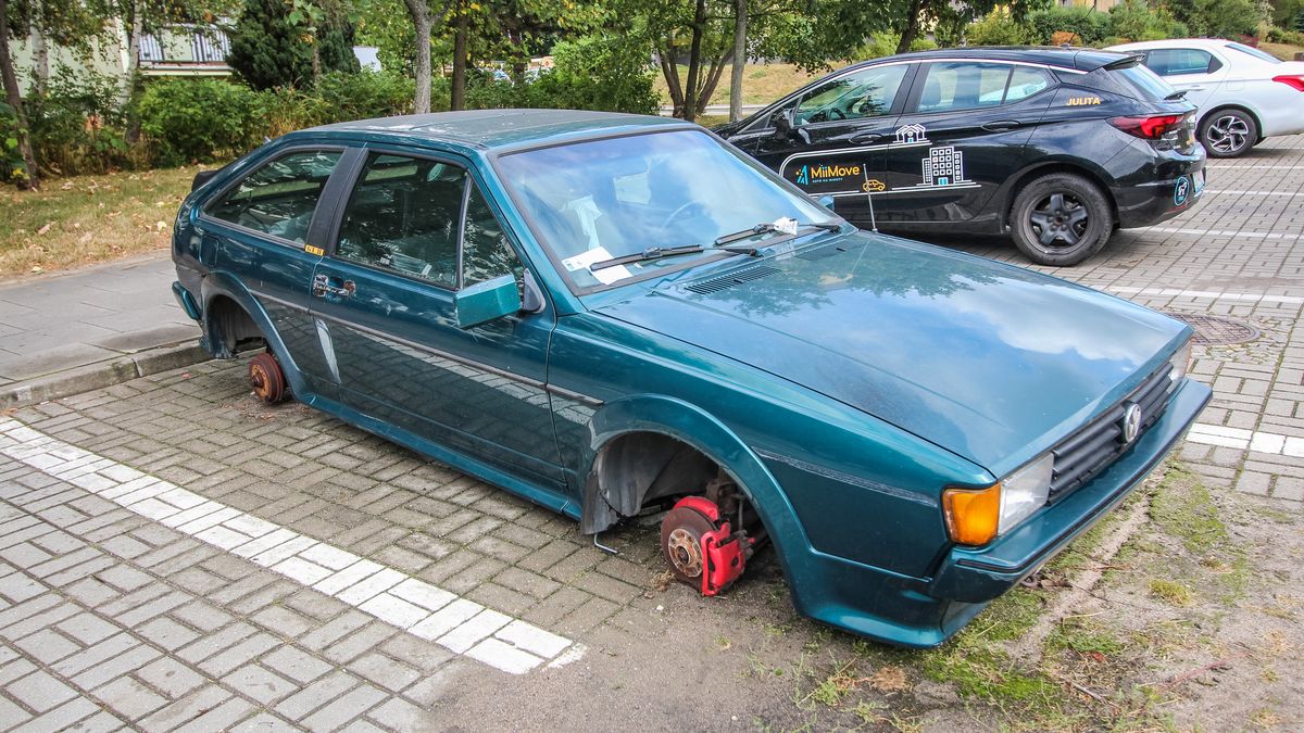 Ten Scirroco już nigdzie nie odjedzie.