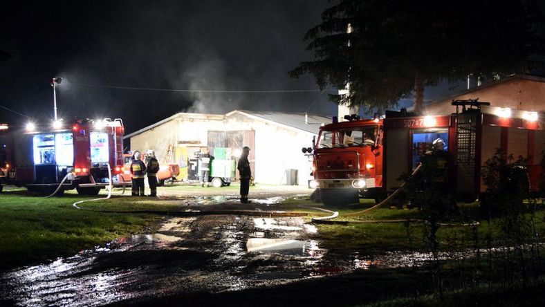 Podkarpackie. Gigantyczny pożar na fermie drobiu