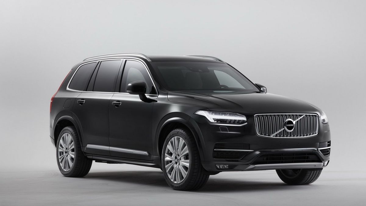 Na pierwszy rzut oka XC90 Trasco niczym nie różni się od serii.