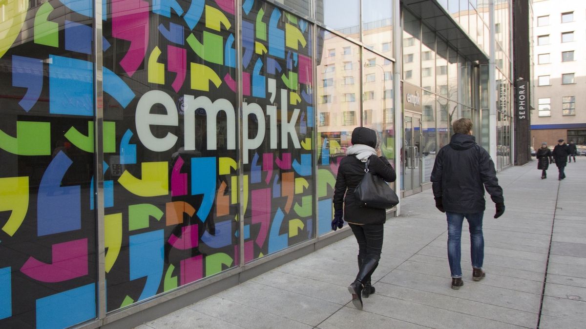 Empik przy Marszałkowskiej był lubiany przez klientów. Wielu chwaliło sobie jego lokalizację - przy metrze