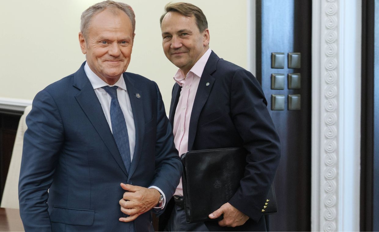 Sikorski vs Tusk: Jak sondaż zmienia grę polityczną KO przed 2027