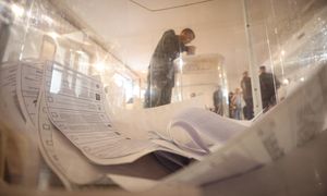 Karty z gotowym "X". Tak wyglądają wybory w Rosji