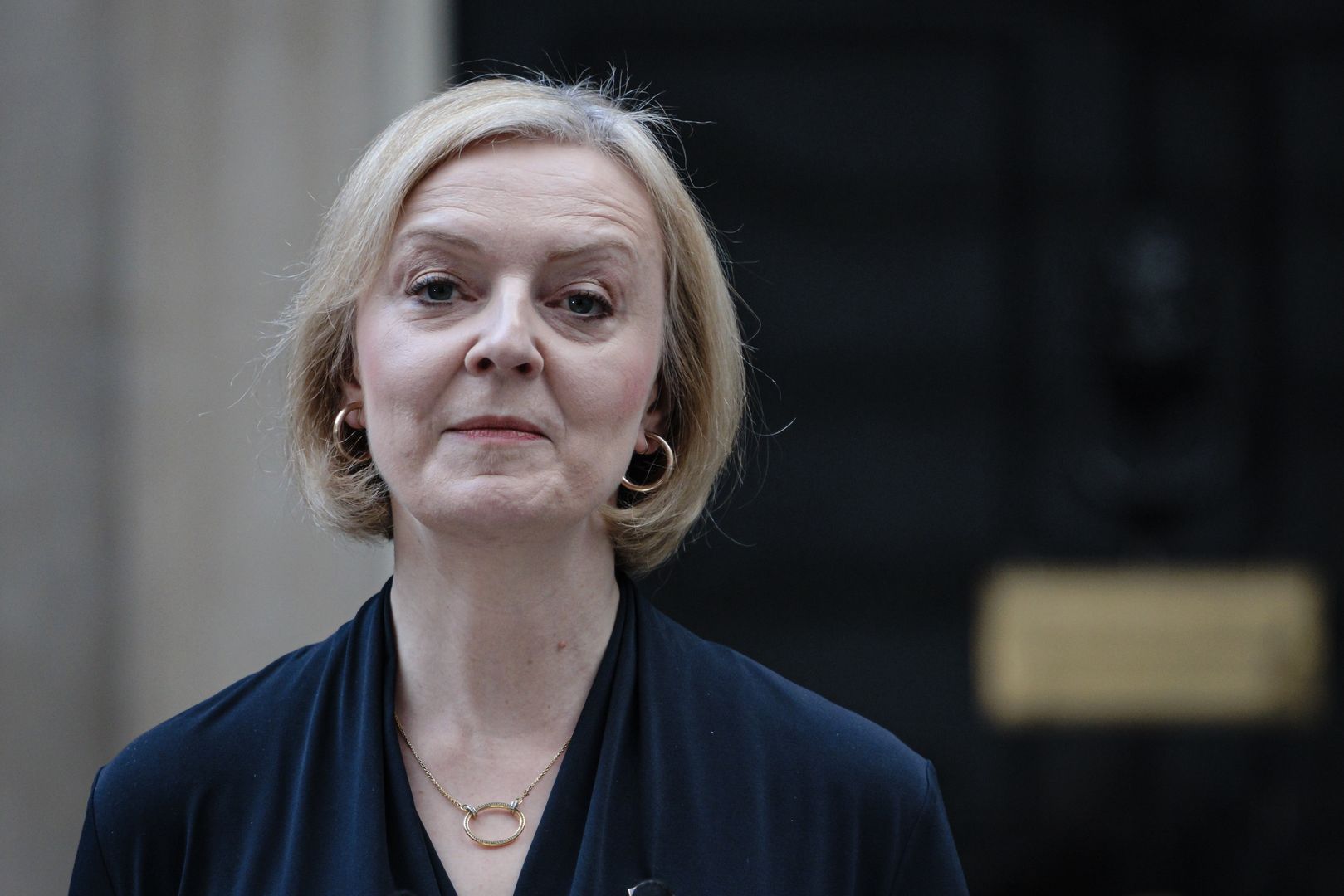 LONDON, ENGLAND - OCTOBER 20: Prime Minister Liz Truss delivers her resignation speech at Downing Street on October 20, 2022 in London, England. Liz Truss has been the UK Prime Minister for just 44 days and has had a tumultuous time in office. Her mini-budget saw the GBP fall to its lowest-ever level against the dollar, increasing mortgage interest rates and deepening the cost-of-living crisis. She responded by sacking her Chancellor Kwasi Kwarteng, whose replacement announced a near total reversal of the previous policies. Yesterday saw the departure of Home Secretary Suella Braverman and a chaotic vote in the House of Commons chamber. (Photo by Rob Pinney/Getty Images)